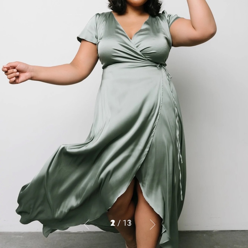 NWT Baltic Born Krystal Satin Wrap Gown in Eucalyptus Size XL